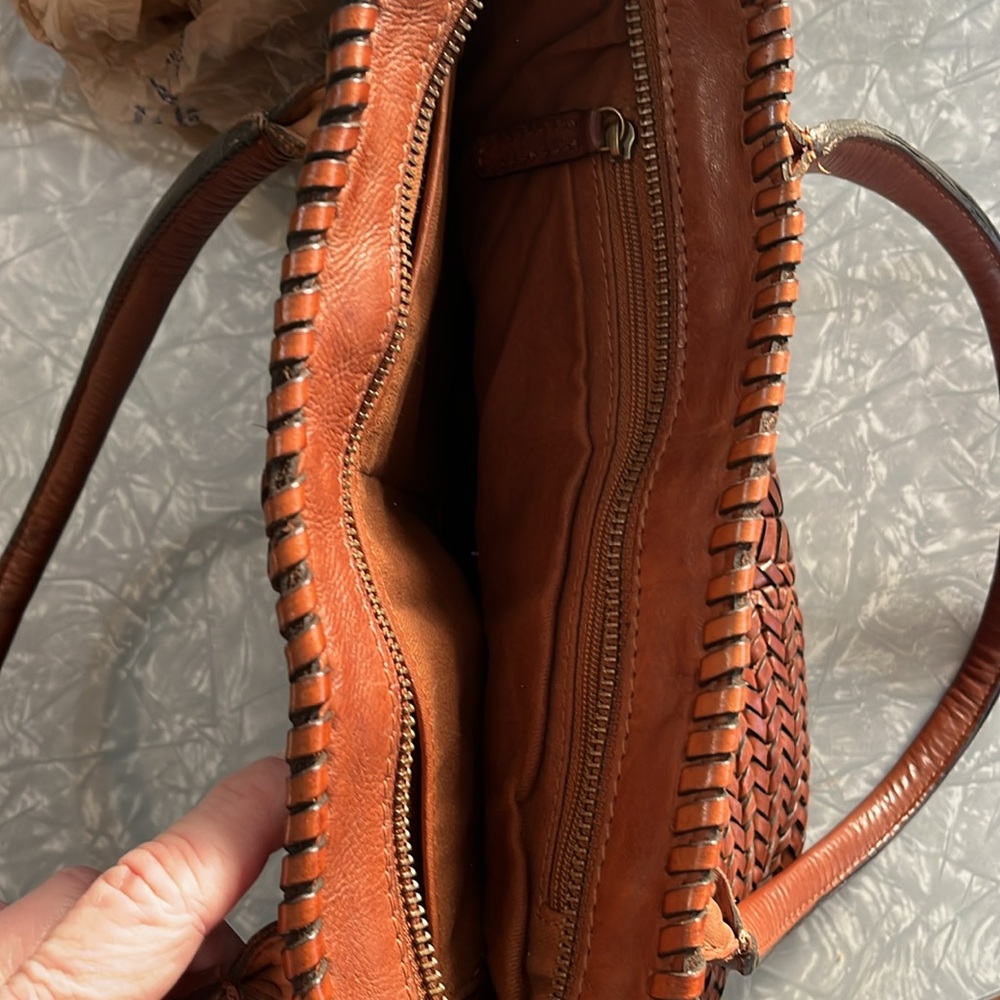 Unbranded Boutique Artisanal Vintage Brown Woven Leather Tote with Leather Strap - Picture 11 of 12